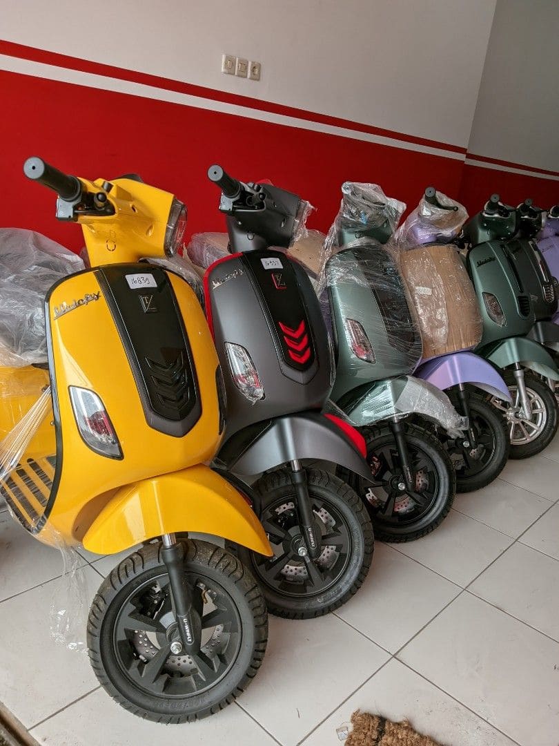 Sepeda Motor Listrik UWINFLY T3 PRO Double Disc Brakes 1200 Watt - Gambar 4